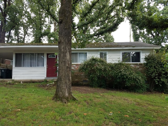 5 Lawrence Dr in Little Rock, AR - Building Photo - Building Photo