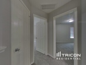 3143 Beacon Grove St in Spring, TX - Foto de edificio - Building Photo