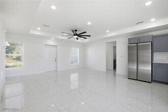 418 Pinehurst Ave in Lehigh Acres, FL - Building Photo - Building Photo