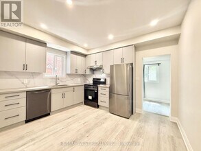 17 Page St in Toronto, ON - Building Photo - Building Photo