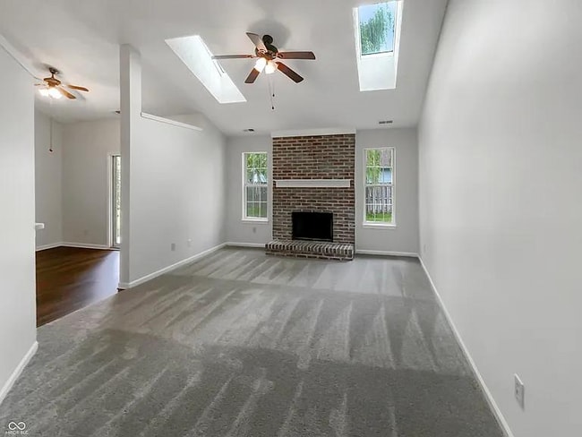 930 Eagle Brook Dr in Shelbyville, IN - Building Photo - Building Photo