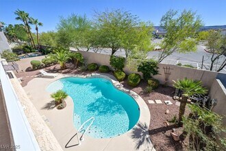 54 Ancient Hills Ln in Henderson, NV - Building Photo - Building Photo