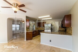 7930 Brazoria Park in San Antonio, TX - Building Photo - Building Photo