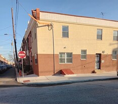 370 Tree St in Philadelphia, PA - Building Photo - Building Photo