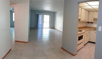 7831 Miller Dr in Miami, FL - Building Photo