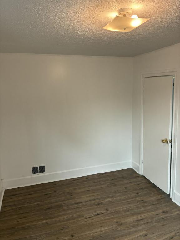 1320 4th Ave in Beaver Falls, PA - Building Photo - Building Photo