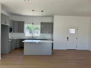 9308 E Ave T 6 in Littlerock, CA - Building Photo - Building Photo