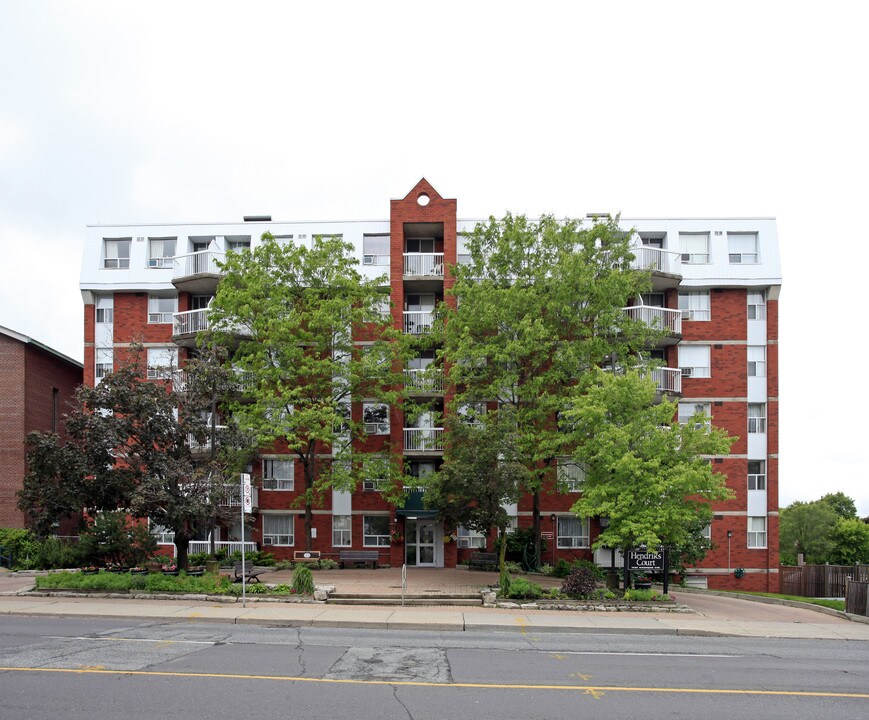 Hendrik's Court in Toronto, ON - Building Photo