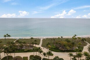 10175 Collins Ave in Bal Harbour, FL - Building Photo