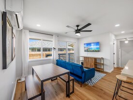 338 Kalama St in Kailua, HI - Building Photo