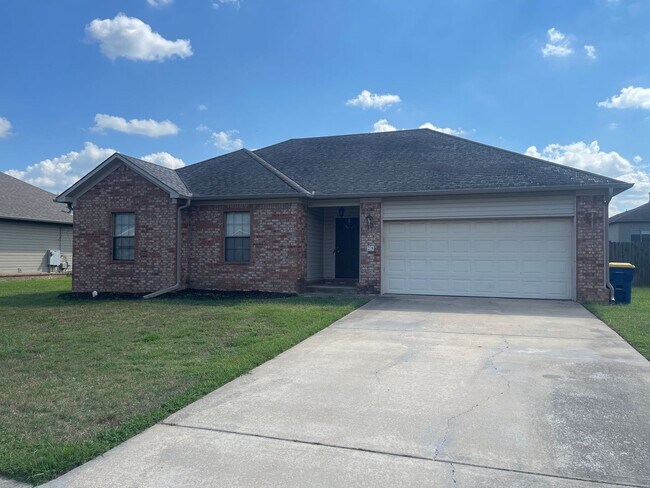 property at 29 Thunderbird Dr