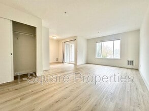 7041 S 116th Pl in Seattle, WA - Building Photo - Building Photo