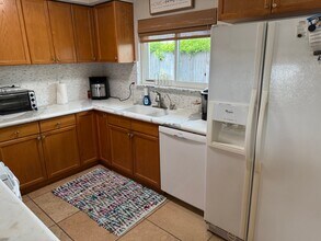 4830 Amalfi Way in Oxnard, CA - Building Photo - Building Photo