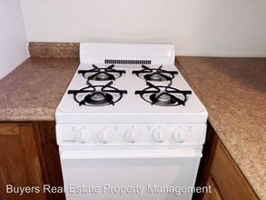 3901 Northwood Dr in Anchorage, AK - Foto de edificio - Building Photo