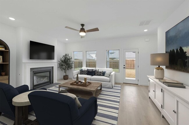 528 Brookside Dr in Van Alstyne, TX - Foto de edificio - Building Photo