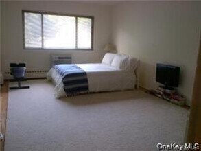 1 W Lawrence Park Dr in Piermont, NY - Building Photo - Building Photo