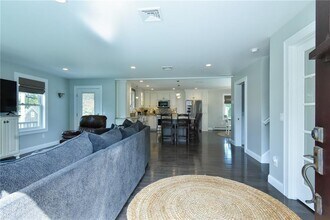 46 Bayberry Rd in Narragansett, RI - Building Photo - Building Photo