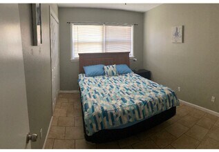 5456 6th Pl in Lubbock, TX - Building Photo - Building Photo