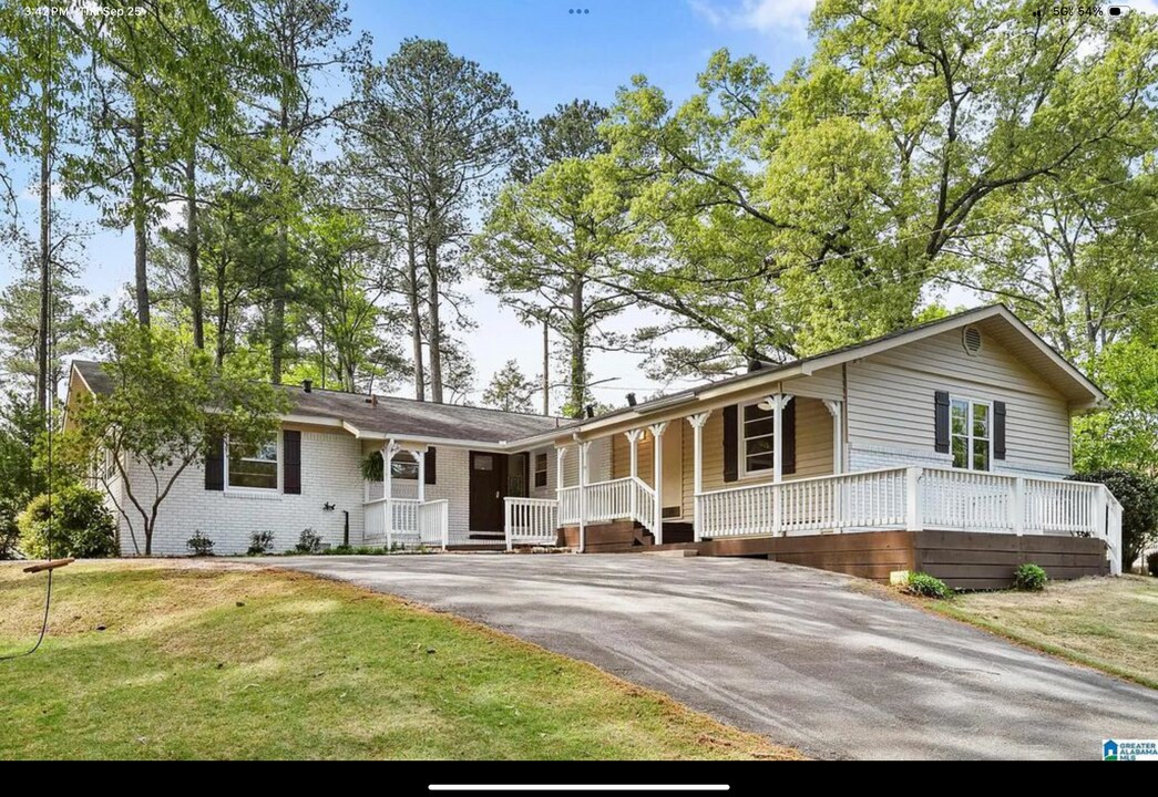 3120 Whispering Pines Cir in Hoover, AL - Building Photo