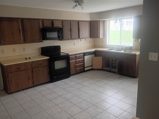 4863 Vermilion Dr in St. Louis, MO - Building Photo - Building Photo