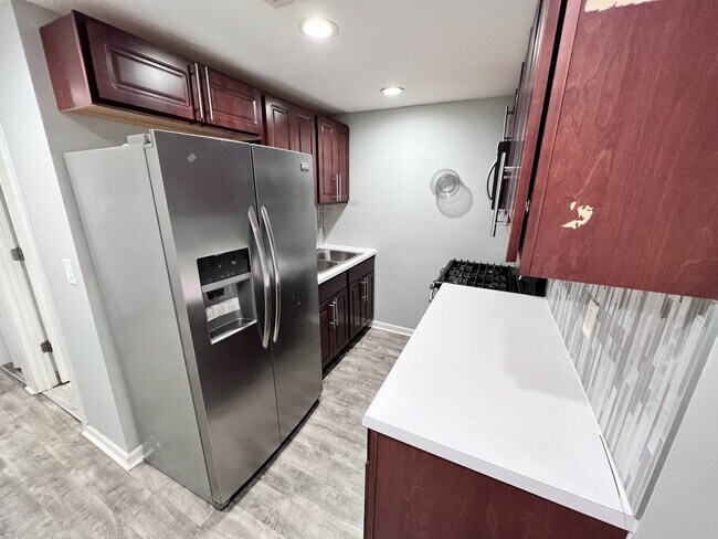 3335 N Kenneth Ave in Chicago, IL - Building Photo - Building Photo