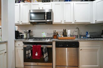 4 Lorraine Terrace, Unit 3 in Boston, MA - Building Photo - Building Photo