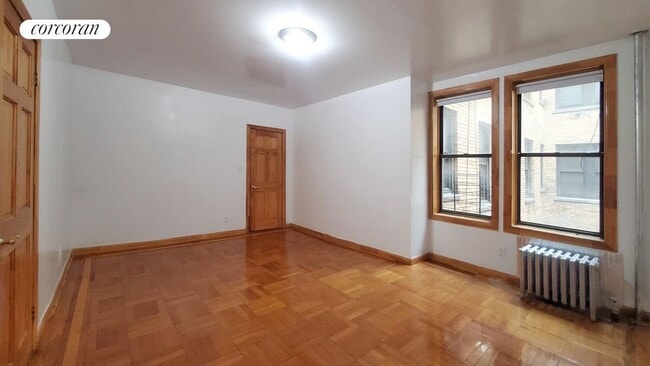 330 Wadsworth Ave in New York, NY - Foto de edificio - Building Photo