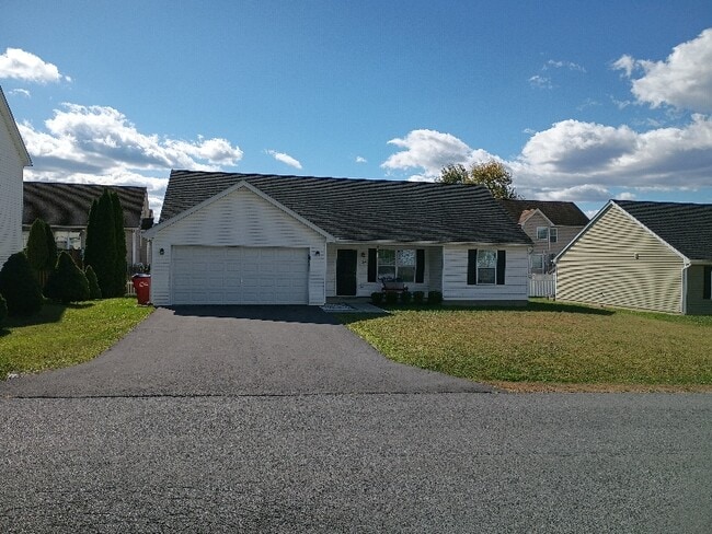 property at 253 Wren St N