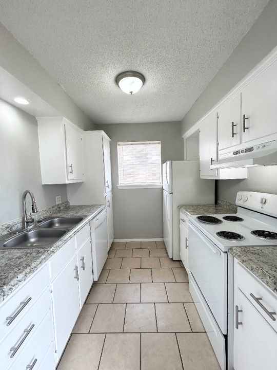 3923 Englewood Cir in Odessa, TX - Building Photo