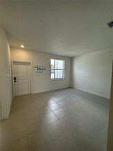 2890 SE 26th Ter in Homestead, FL - Building Photo - Building Photo