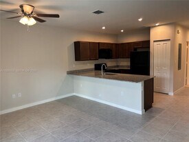 551 NW 10th St in Florida City, FL - Building Photo