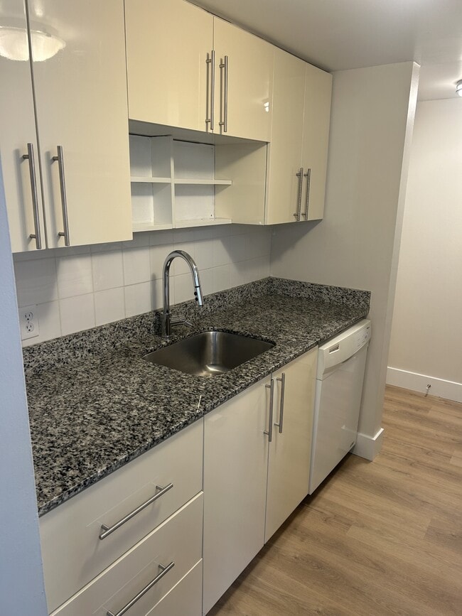 1157-1157 Tower Rd in Halifax, NS - Building Photo - Building Photo