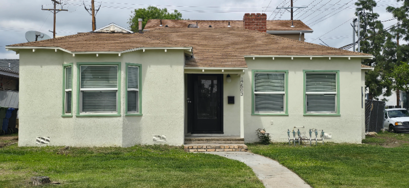 17503 Kingsbury St in Los Angeles, CA - Building Photo