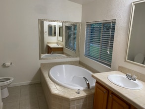 40871 Orchard Ln in Bass Lake, CA - Building Photo - Building Photo