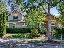 2510 Larchmount Dr NE in Issaquah, WA - Building Photo