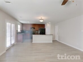 7914 Moss Springs Ct in Cypress, TX - Foto de edificio - Building Photo