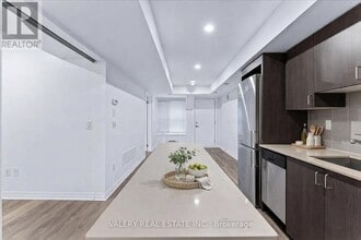 183 William Duncan Rd in Toronto, ON - Building Photo - Building Photo