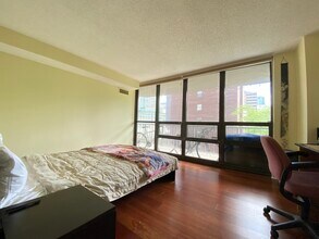 663 N State St, Unit 911 in Chicago, IL - Foto de edificio - Building Photo