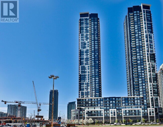 4011-4011 Brickstone Mews in Mississauga, ON - Building Photo - Building Photo