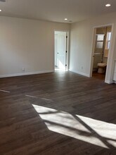 636 E 87th St in Los Angeles, CA - Building Photo - Building Photo