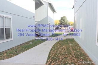 4602 Neil Rd-Unit -67 in Reno, NV - Foto de edificio - Building Photo