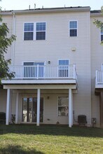 1253 Elderslie Ln in York, PA - Building Photo - Building Photo