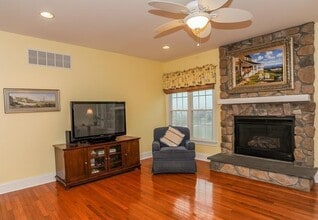 606 Winston Ln in West Chester, PA - Building Photo - Building Photo