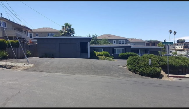 103 Margarido Dr in Walnut Creek, CA - Building Photo - Building Photo