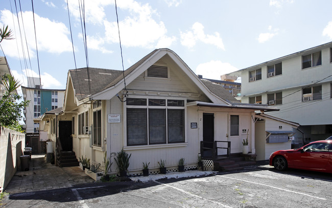 1525 Piikoi St in Honolulu, HI - Building Photo - Building Photo