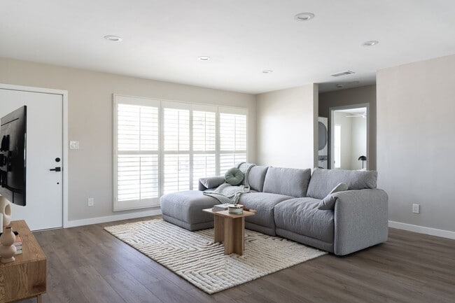 6407 Richard St in San Diego, CA - Building Photo - Building Photo