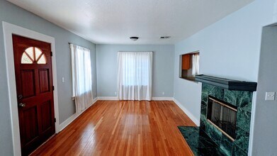 4940 Lockhaven Ave in Los Angeles, CA - Building Photo - Building Photo