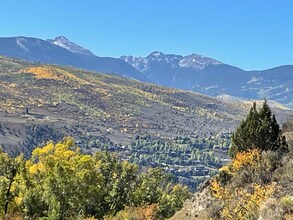 460 Moonridge Dr in Edwards, CO - Building Photo - Building Photo