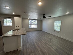 1130 W State Highway 29 in Bertram, TX - Building Photo - Building Photo