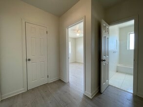 8031 Hawthorne Ave, Unit 3 in Miami Beach, FL - Building Photo - Building Photo